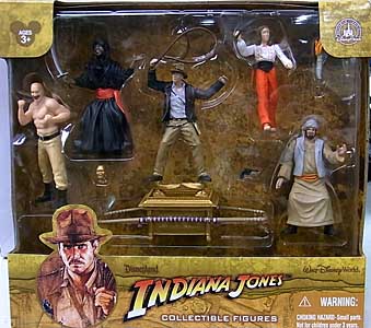 INDIANA JONES USAディズニーテーマパーク限定 COLLECTIBLE FIGURES 5PACK