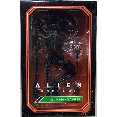 パッケージ破れ特価 NECA ALIEN: ROMULUS 7インチアクションフィギュア ULTIMATE SCORCHED XENOMORPH