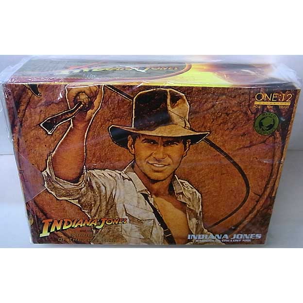 MEZCO ONE:12 COLLECTIVE INDIANA JONES AND THE RAIDERS OF THE LOST ARK INDIANA JONES TEMPLE EDITION